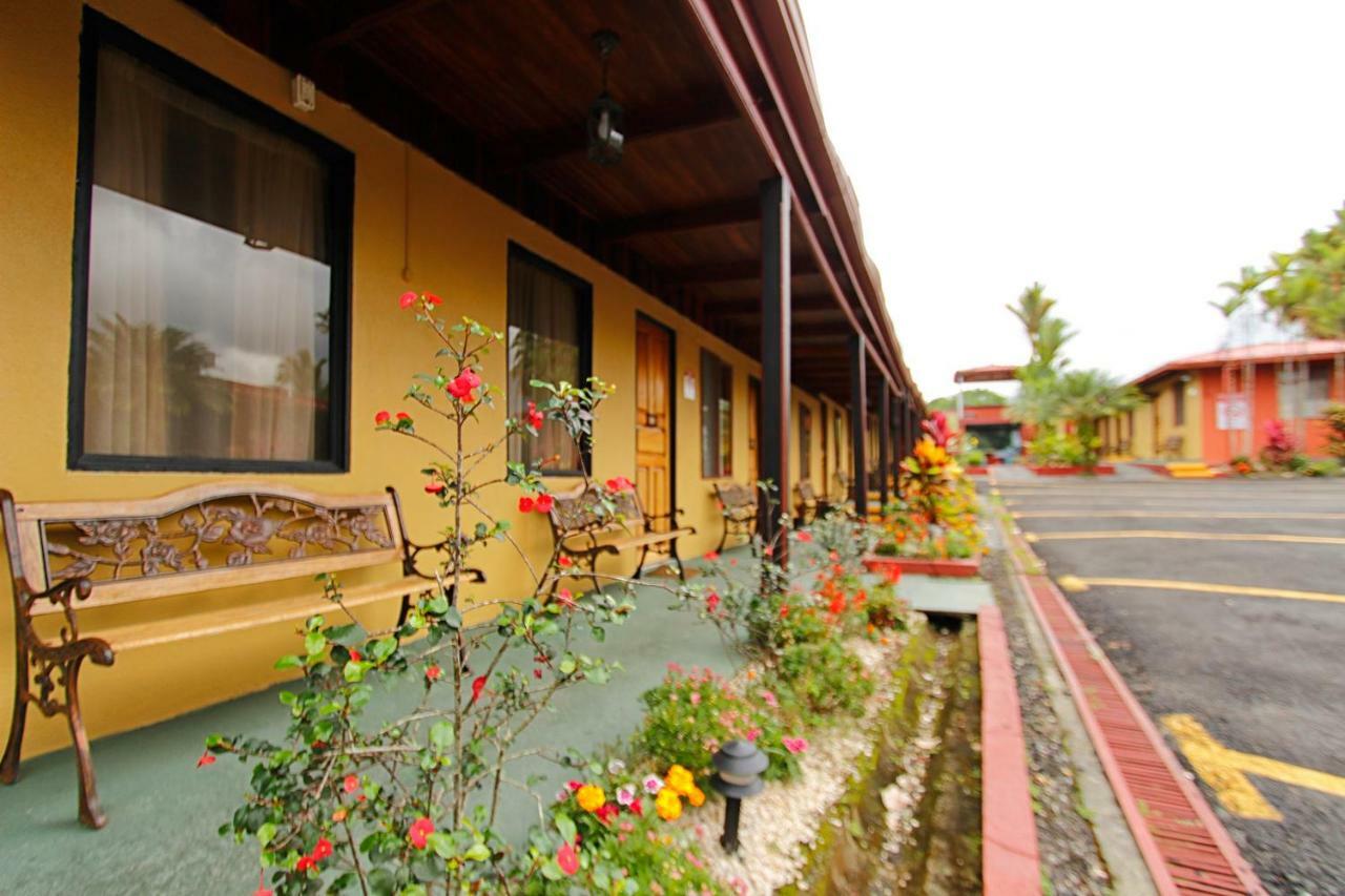 Hotel Destinos Arenal La Fortuna Eksteriør bilde